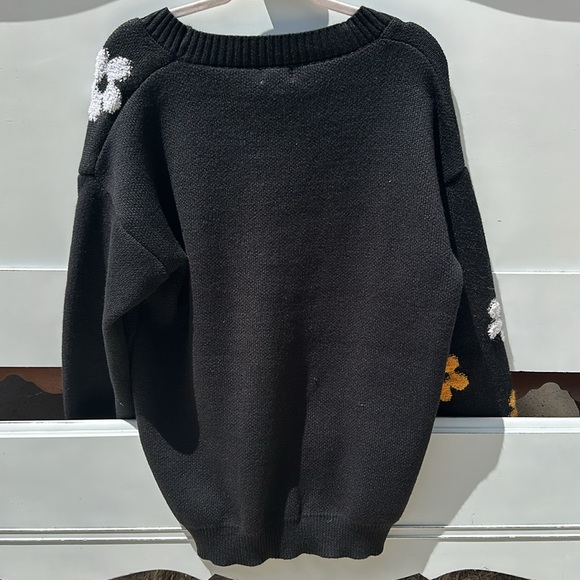 Sweater - Picture 2 of 2